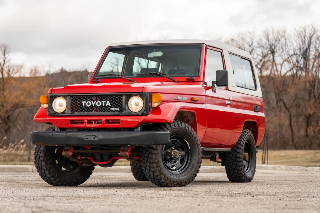 1988 Toyota J70 Land Cruiser - Image 7 of 31