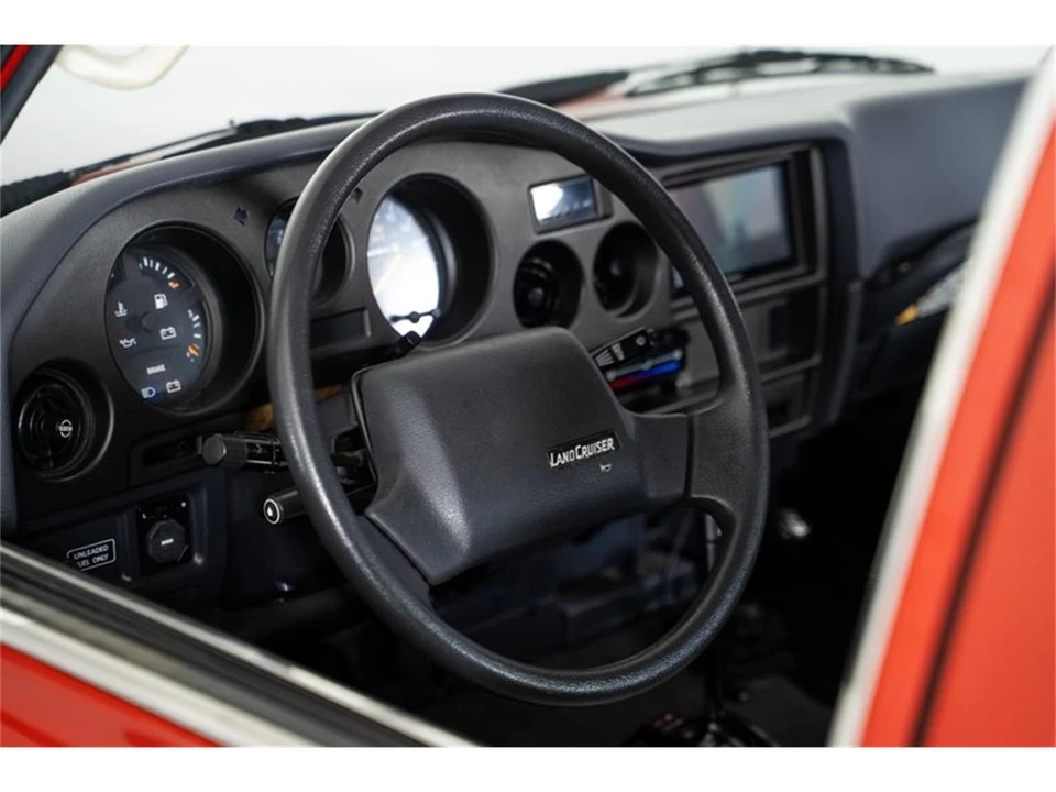 1988 Toyota J60 Land Cruiser - Image 23 of 31