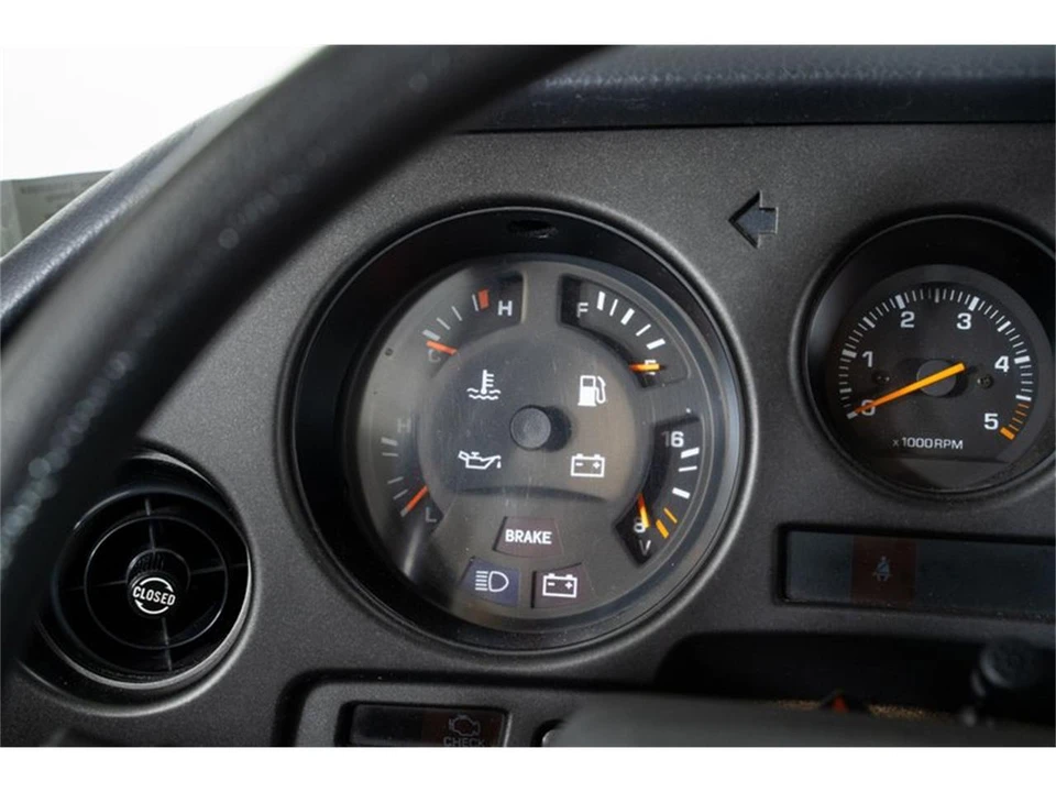 1988 Toyota J60 Land Cruiser - Image 27 of 31