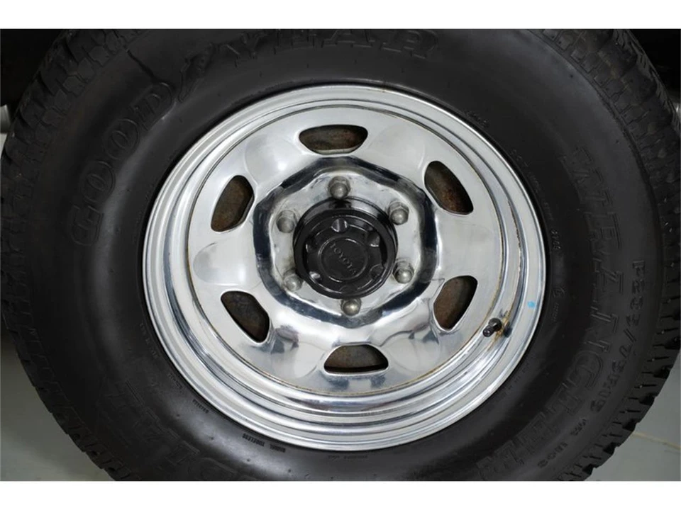 1988 Toyota J60 Land Cruiser - Image 7 of 31