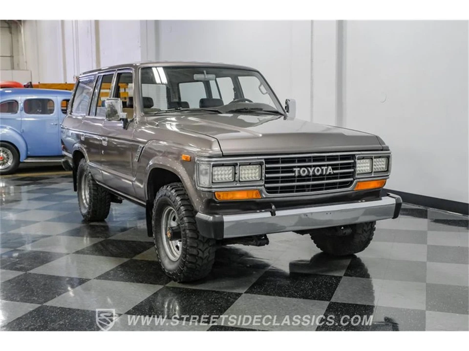 1988 Toyota J60 Land Cruiser - Image 17 of 31