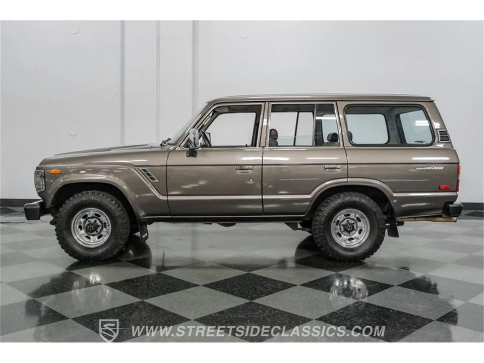 1988 Toyota J60 Land Cruiser - Image 7 of 31