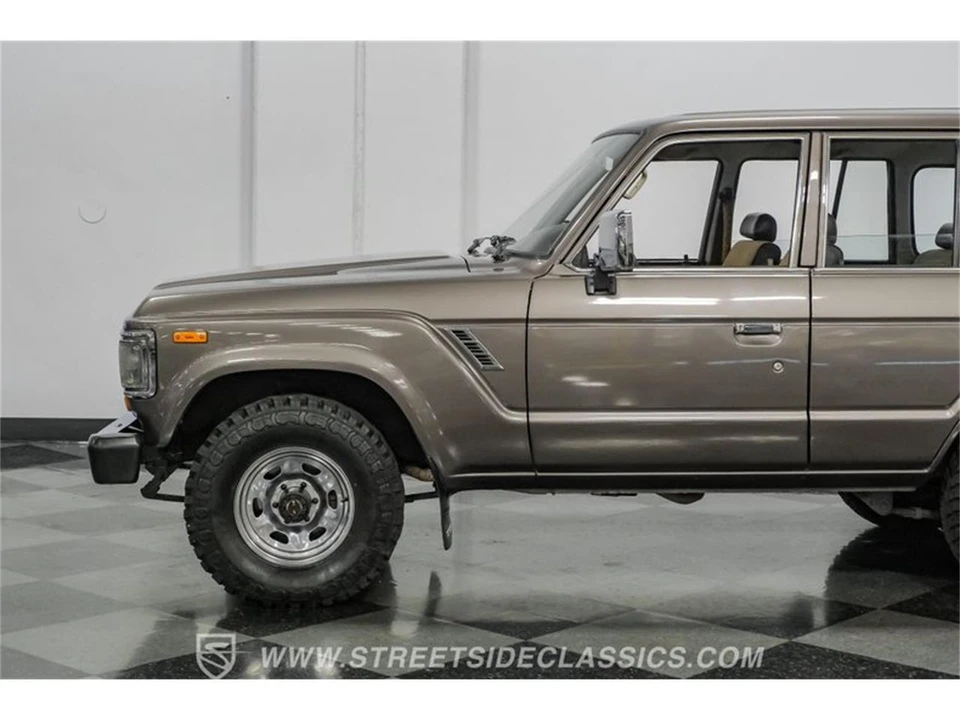 1988 Toyota J60 Land Cruiser - Image 23 of 31