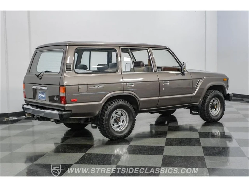 1988 Toyota J60 Land Cruiser - Image 13 of 31