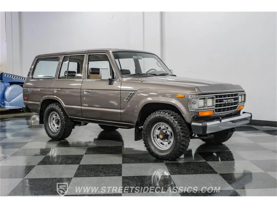 1988 Toyota J60 Land Cruiser - Image 15 of 31