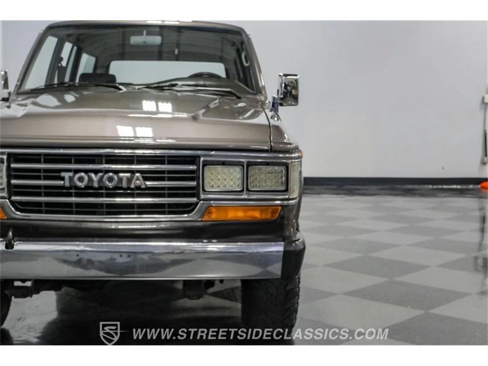 1988 Toyota J60 Land Cruiser - Image 20 of 31
