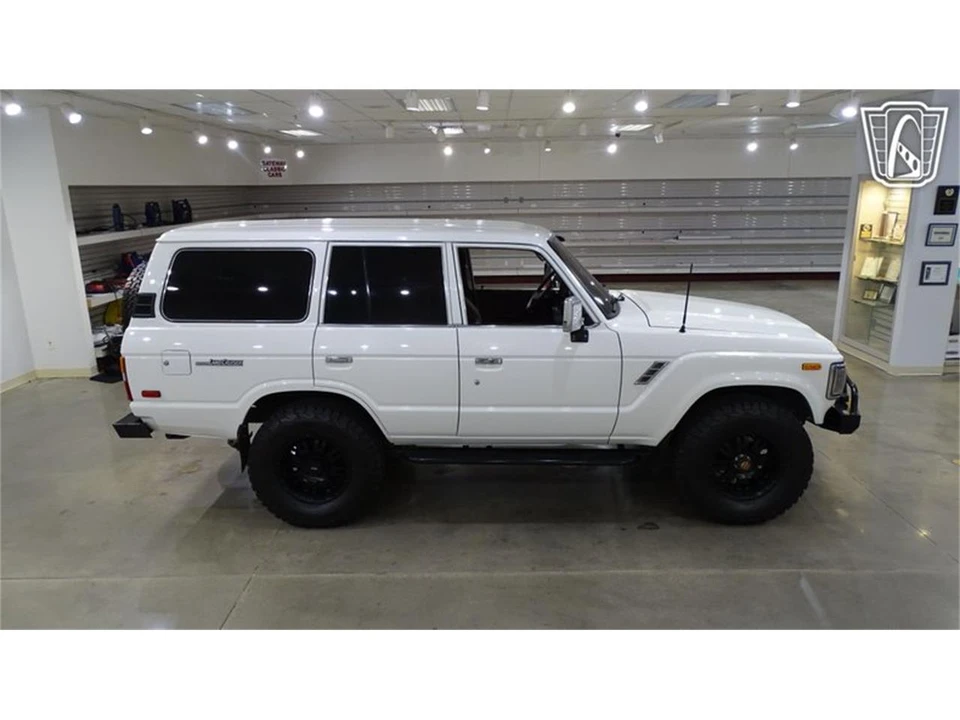 1988 Toyota J60 Land Cruiser - Image 17 of 31