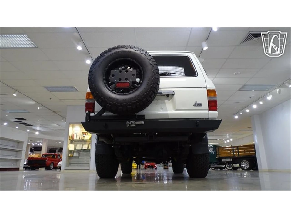 1988 Toyota J60 Land Cruiser - Image 13 of 31
