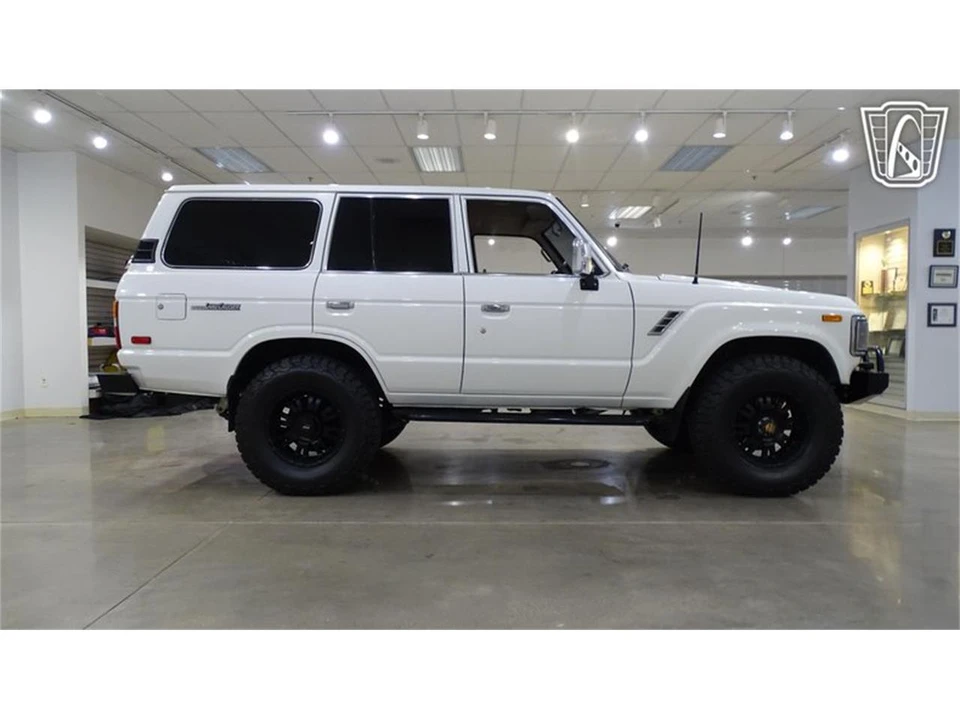 1988 Toyota J60 Land Cruiser - Image 18 of 31