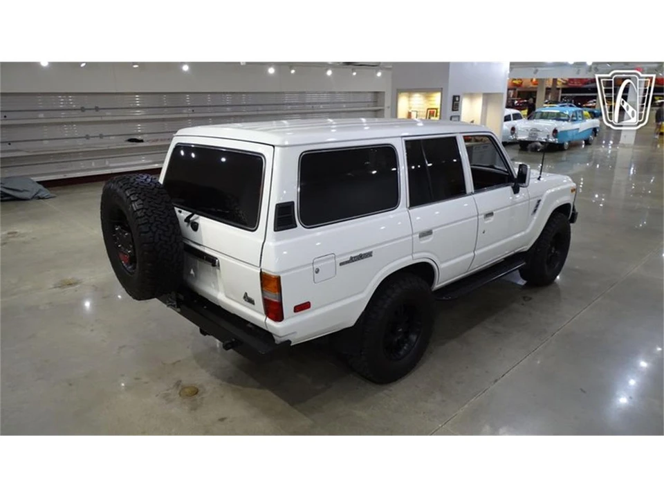 1988 Toyota J60 Land Cruiser - Image 14 of 31