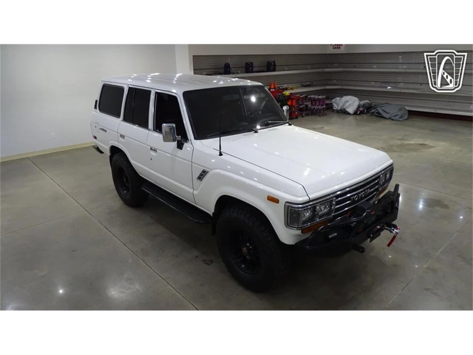1988 Toyota J60 Land Cruiser - Image 20 of 31
