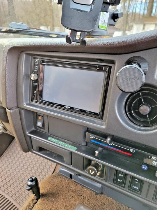 1988 Toyota J70 Land Cruiser - Image 15 of 27