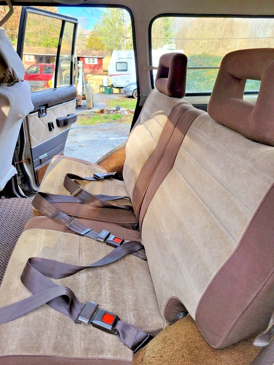 1988 Toyota J70 Land Cruiser - Image 10 of 27