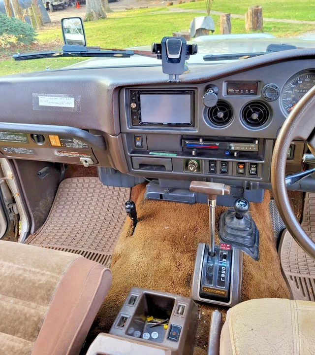 1988 Toyota J70 Land Cruiser - Image 14 of 27