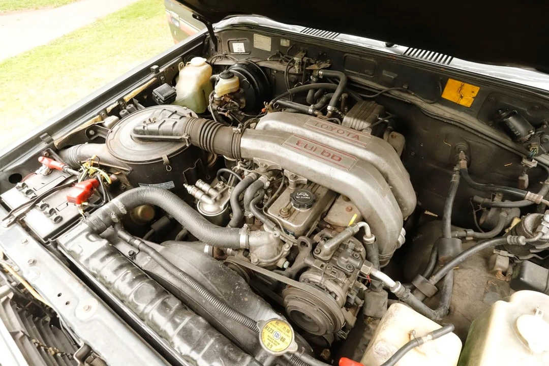 1988 Toyota J60 Land Cruiser - Image 6 of 30