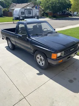 1988 Toyota Pickup 1/2 Ton RN50