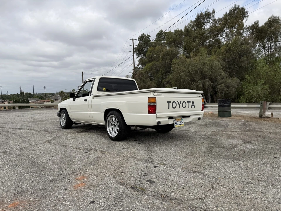1988 Toyota Hilux 4th Gen - Image 11 of 31