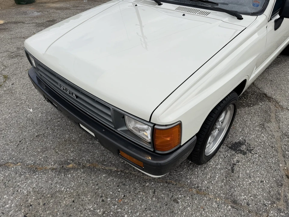 1988 Toyota Hilux 4th Gen - Image 22 of 31