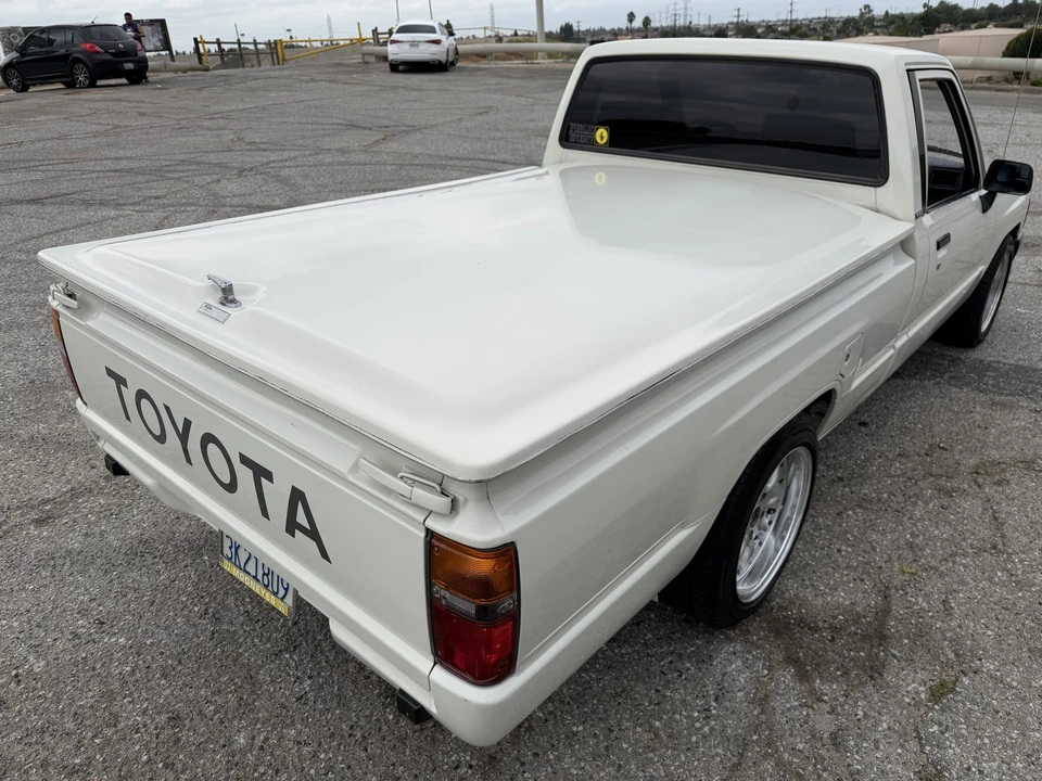1988 Toyota Hilux 4th Gen - Image 24 of 31