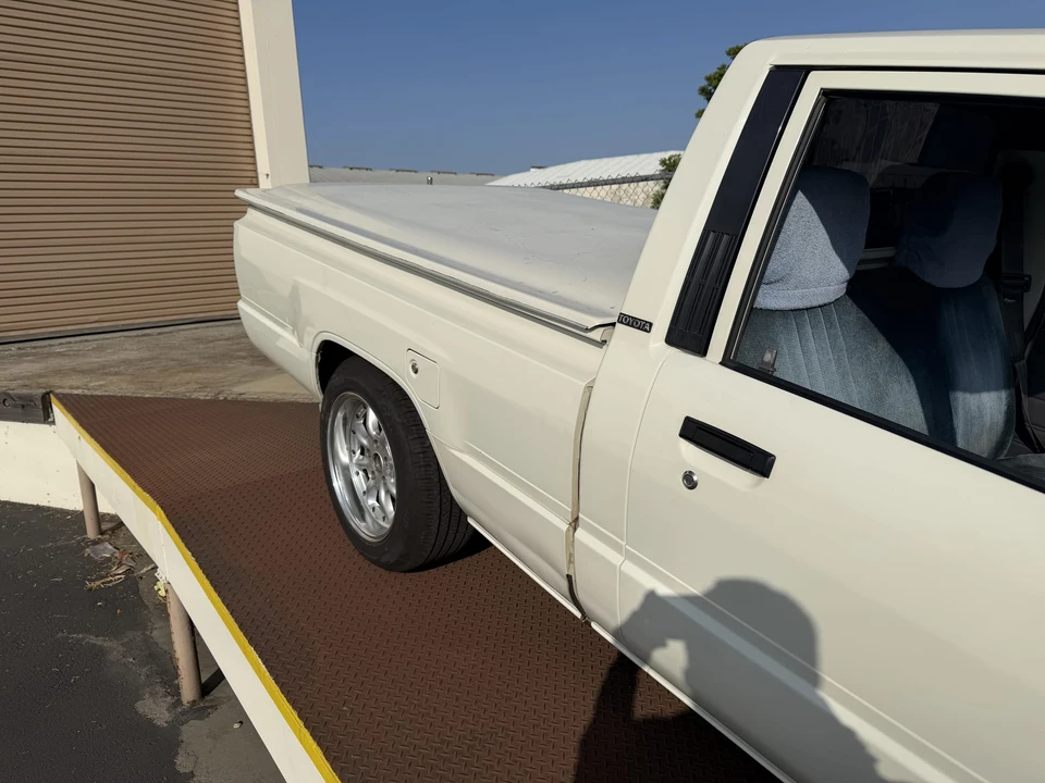 1988 Toyota Hilux 4th Gen - Image 17 of 31