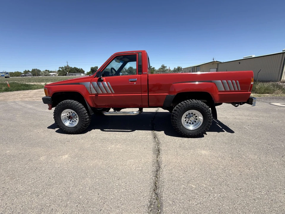 1988 Toyota Hilux 4th Gen - Image 19 of 31