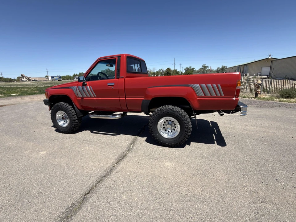 1988 Toyota Hilux 4th Gen - Image 27 of 31