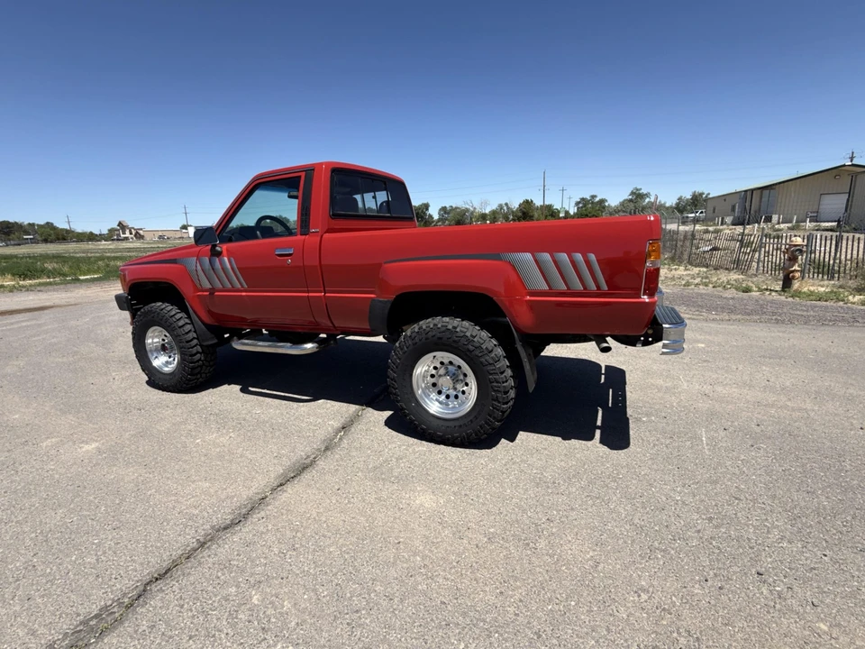 1988 Toyota Hilux 4th Gen - Image 30 of 31