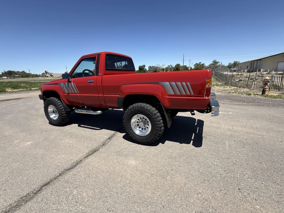 1988 Toyota Hilux 4th Gen - Image 31 of 31