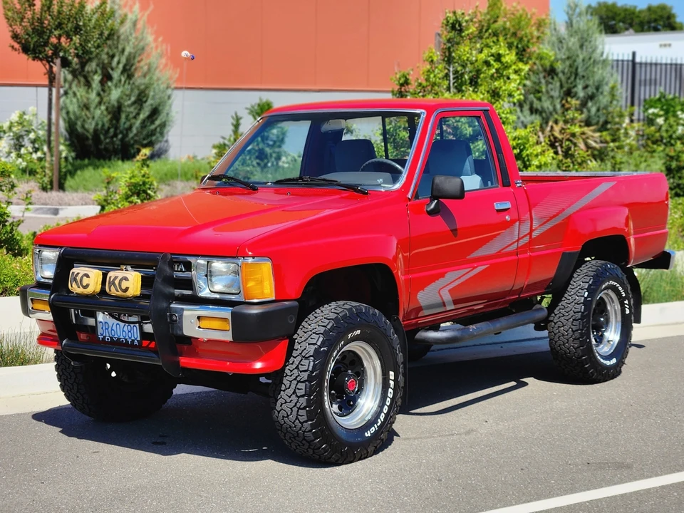 1988 Toyota Hilux 4th Gen - Image 30 of 31