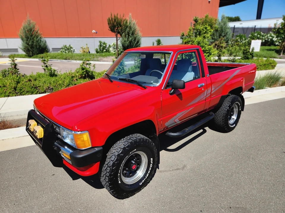 1988 Toyota Hilux 4th Gen - Image 31 of 31