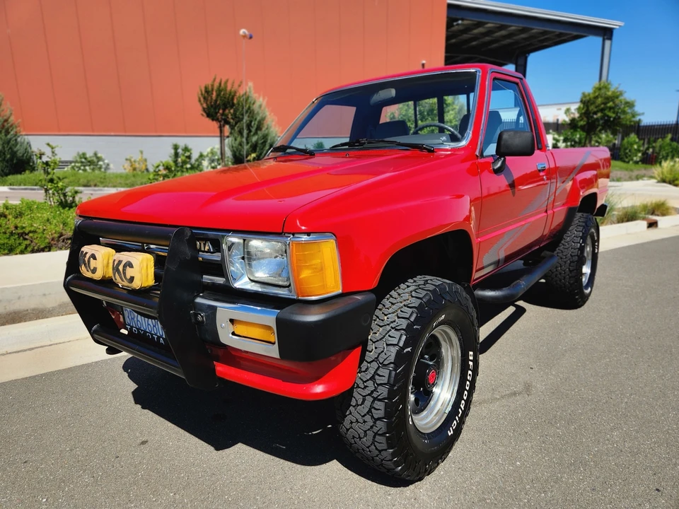 1988 Toyota Hilux 4th Gen - Image 29 of 31