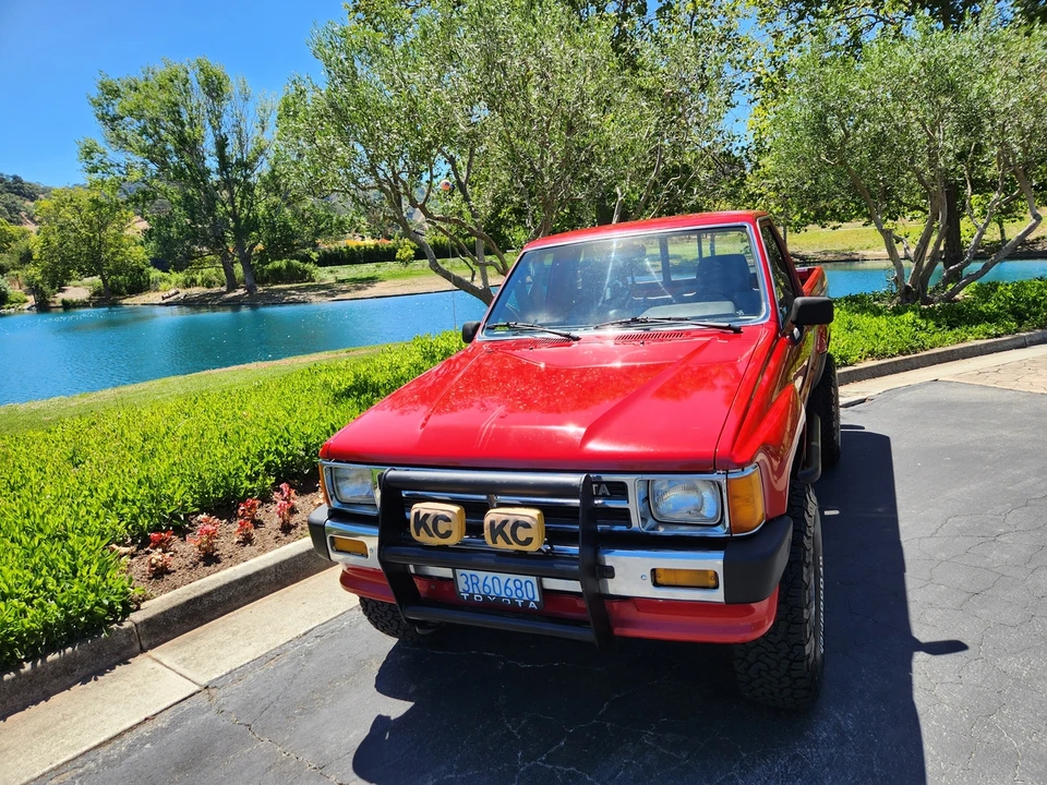 1988 Toyota Hilux 4th Gen - Image 3 of 31