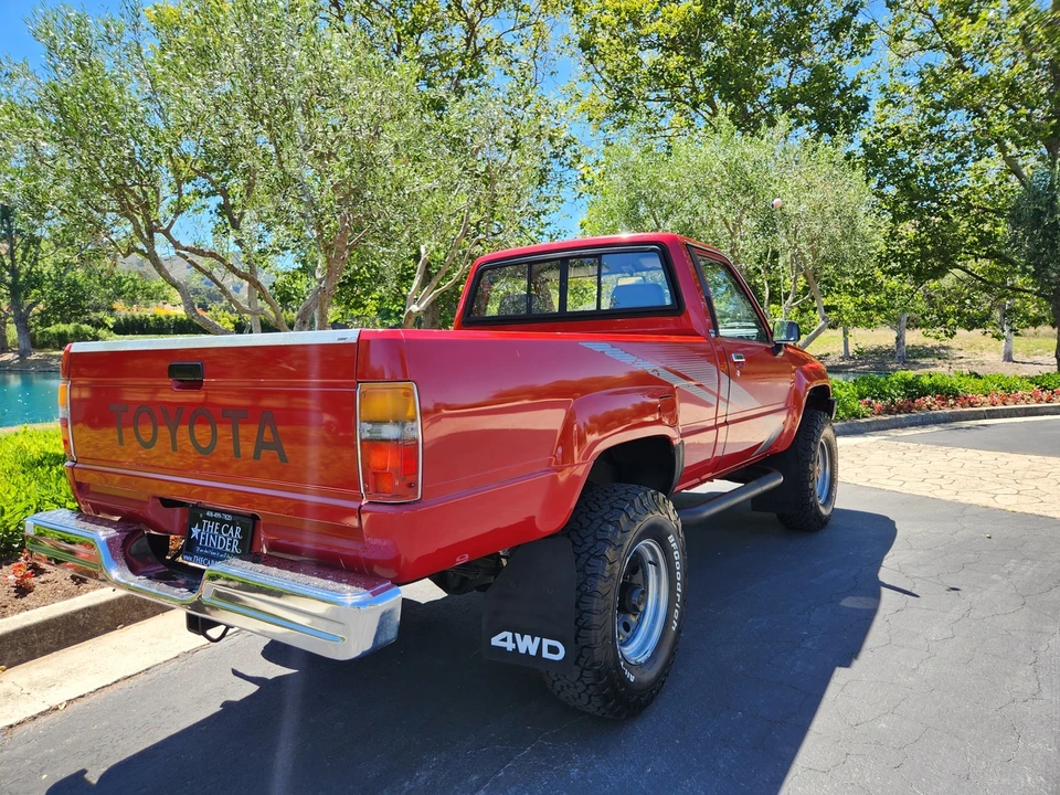 1988 Toyota Hilux 4th Gen - Image 25 of 31