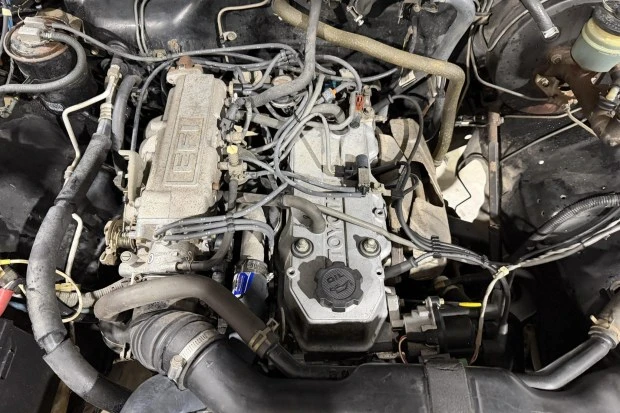 1988 Toyota Hilux 4th Gen - Image 6 of 7
