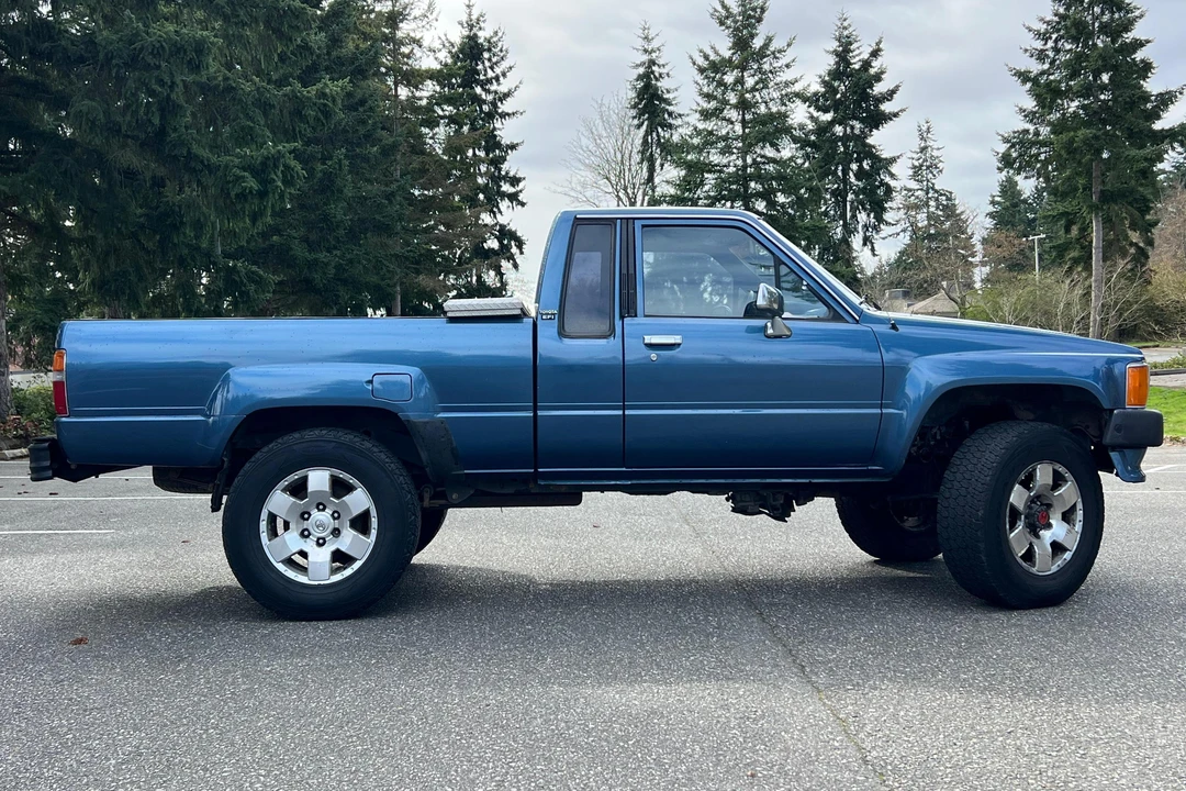 1988 Toyota Hilux 4th Gen - Image 3 of 31