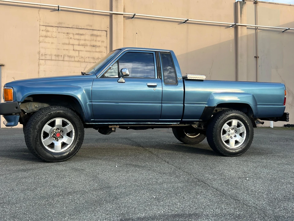 1988 Toyota Hilux 4th Gen - Image 30 of 31