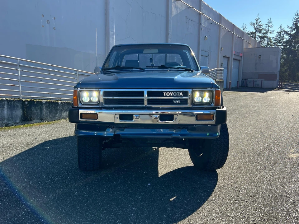 1988 Toyota Hilux 4th Gen - Image 18 of 31