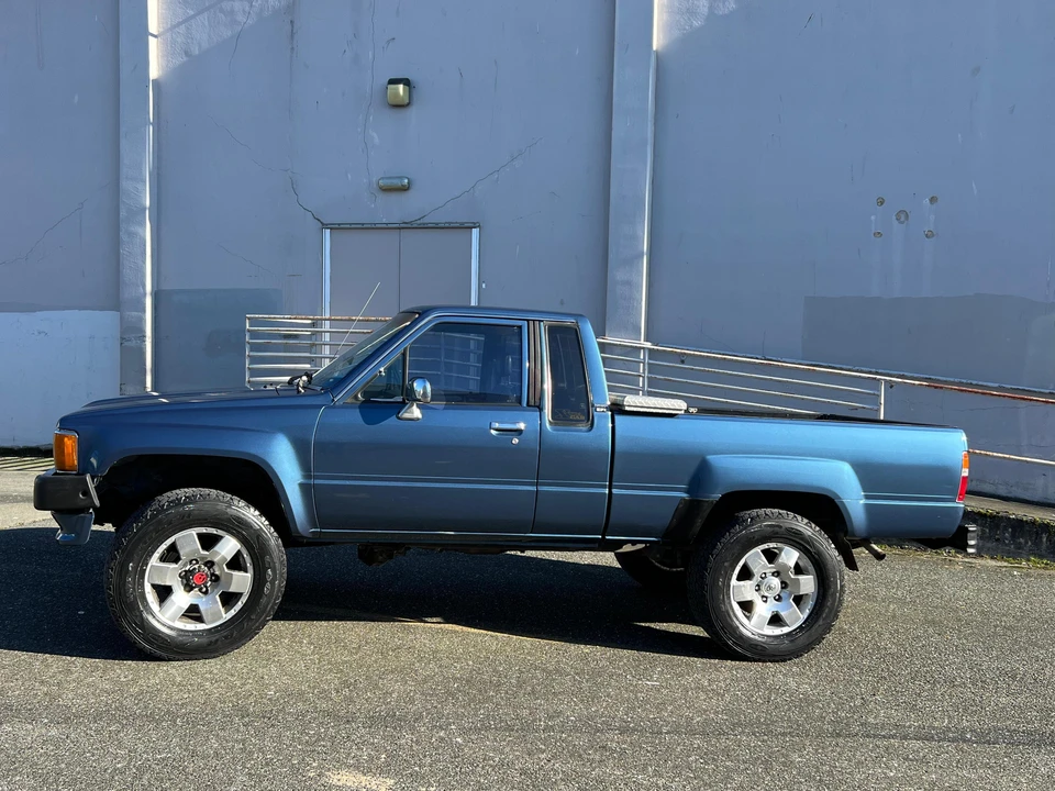 1988 Toyota Hilux 4th Gen - Image 21 of 31