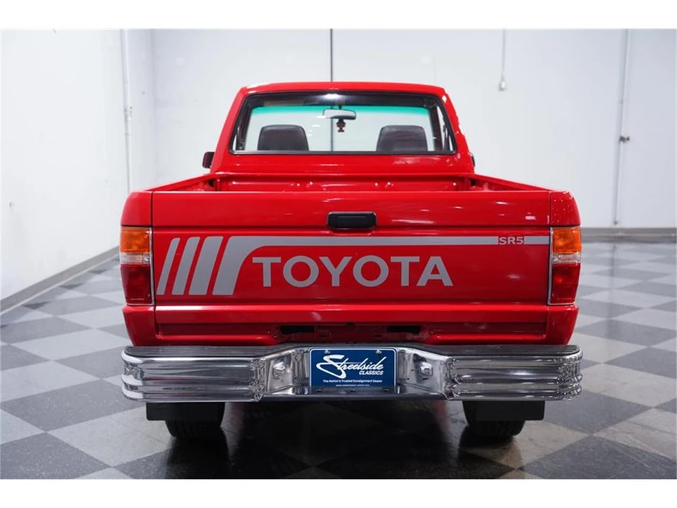 1988 Toyota Hilux 4th Gen - Image 10 of 31