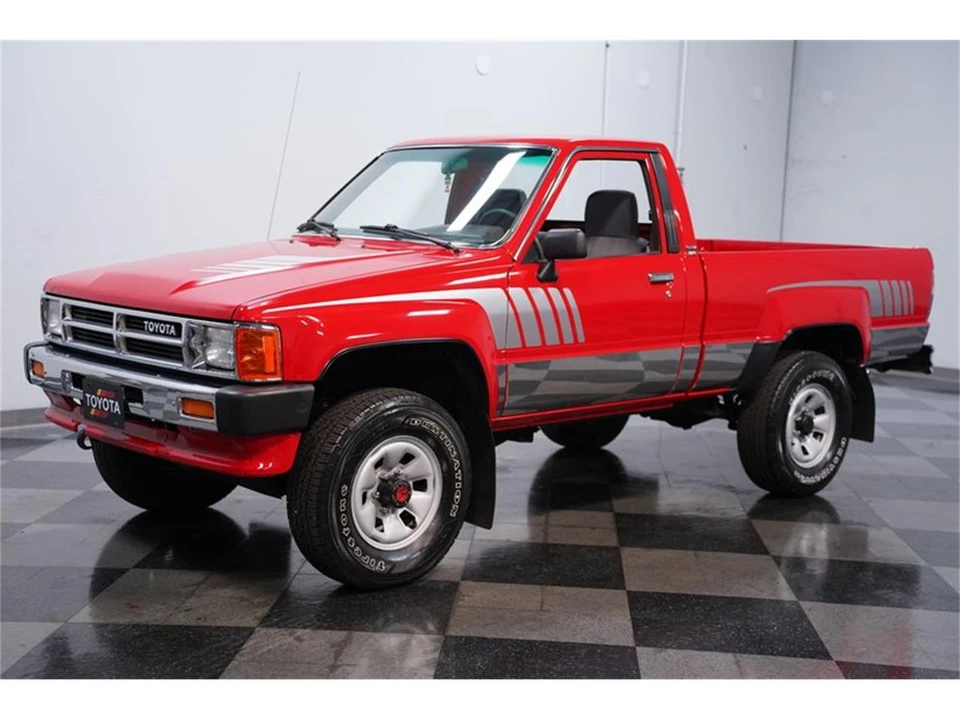 1988 Toyota Hilux 4th Gen - Image 7 of 31