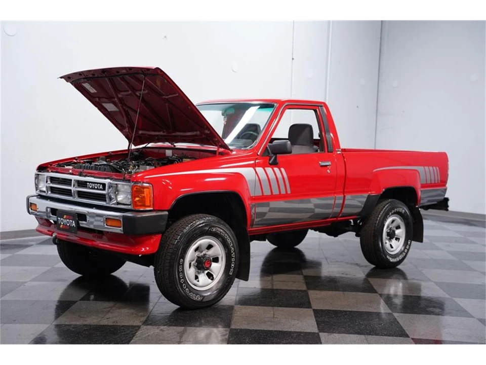 1988 Toyota Hilux 4th Gen - Image 26 of 31