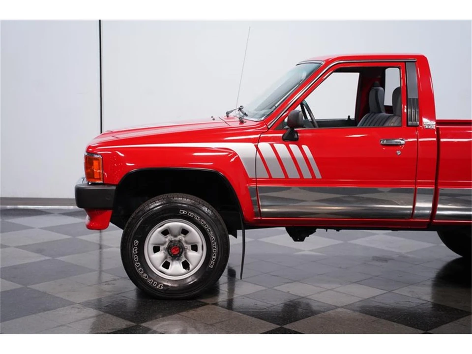 1988 Toyota Hilux 4th Gen - Image 20 of 31