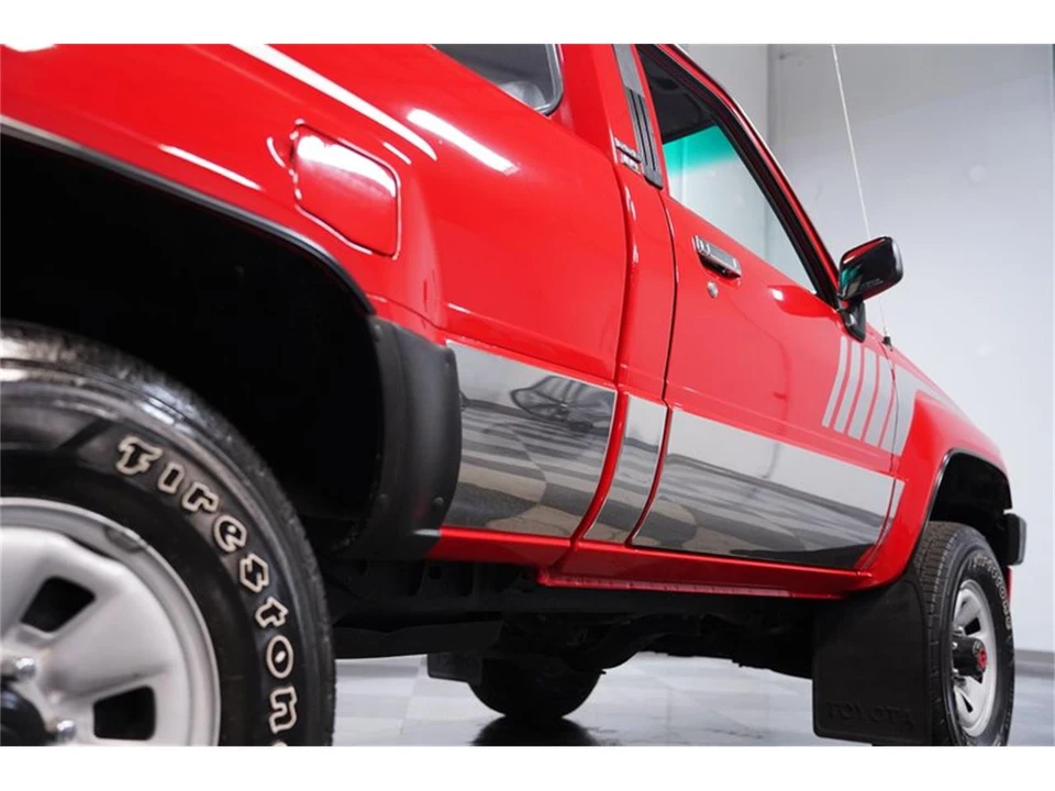 1988 Toyota Hilux 4th Gen - Image 23 of 31