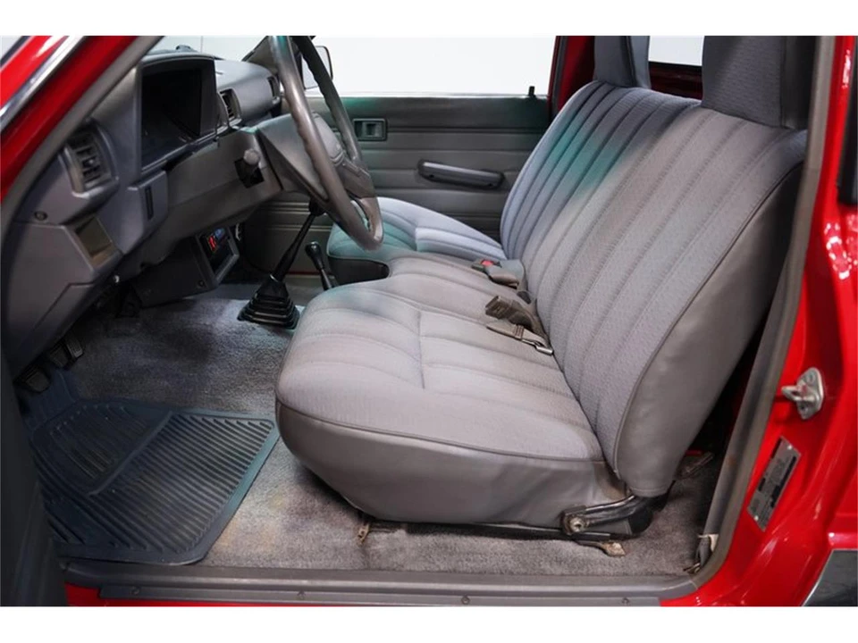 1988 Toyota Hilux 4th Gen - Image 30 of 31