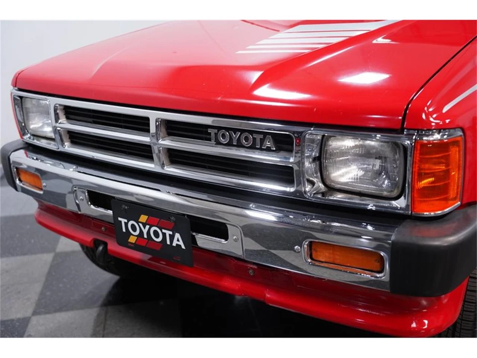 1988 Toyota Hilux 4th Gen - Image 18 of 31