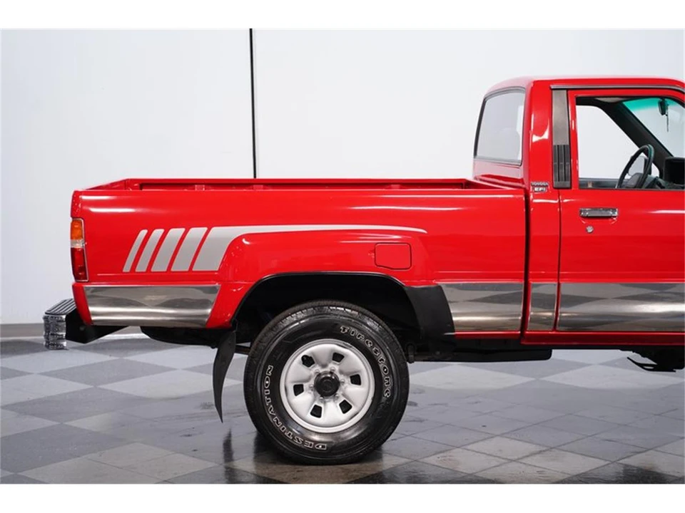 1988 Toyota Hilux 4th Gen - Image 24 of 31