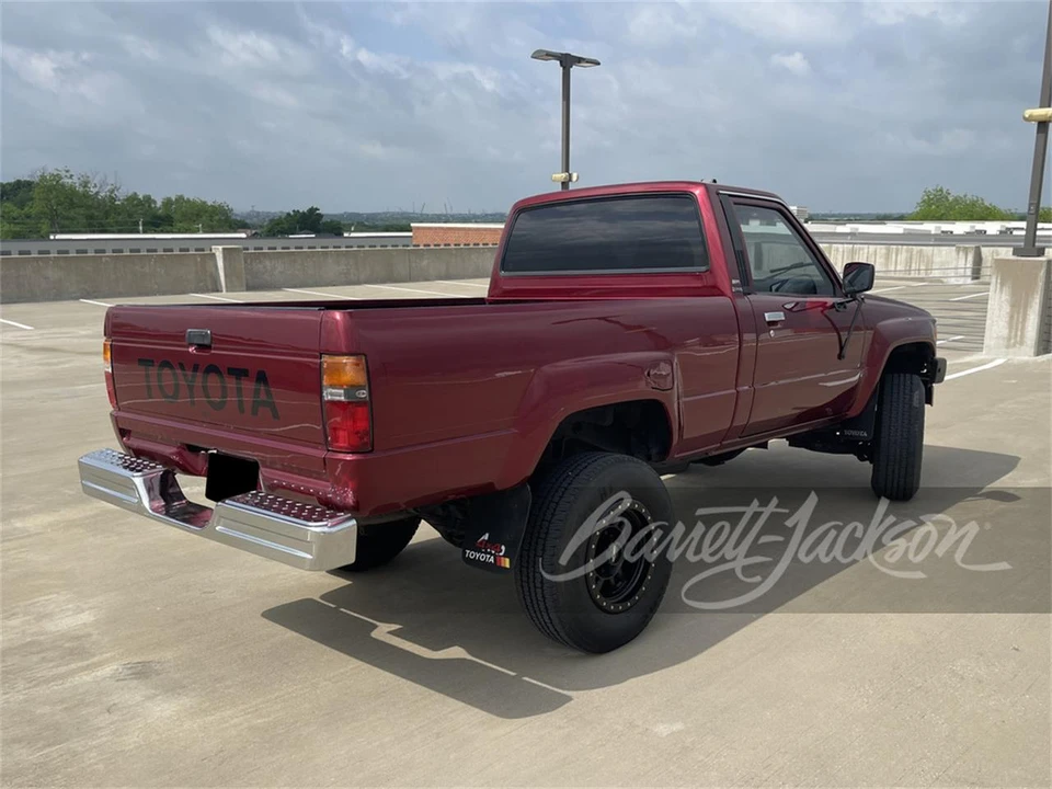 1988 Toyota Hilux 4th Gen - Image 3 of 5