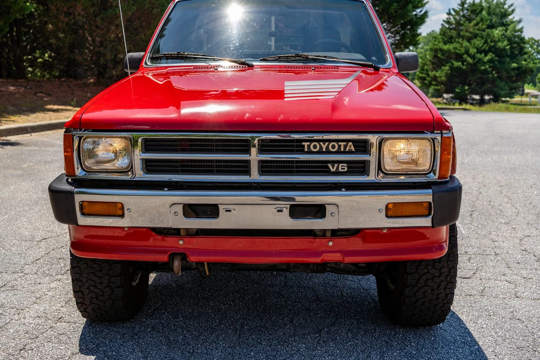 1988 Toyota Hilux 4th Gen - Image 11 of 31