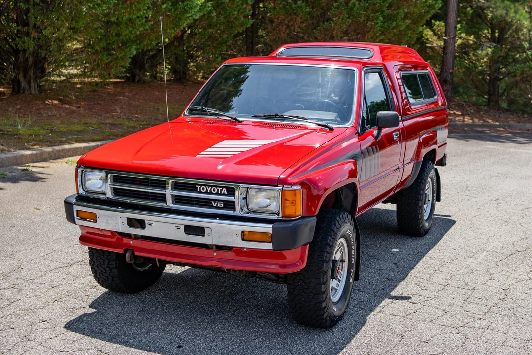 1988 Toyota Hilux 4th Gen - Image 2 of 31