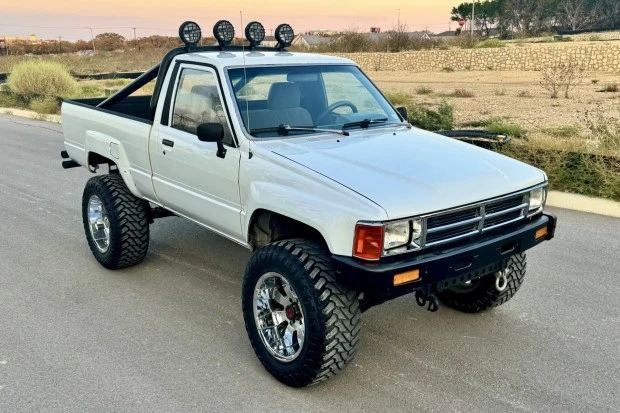 1988 Toyota Hilux 4th Gen - Image 4 of 7